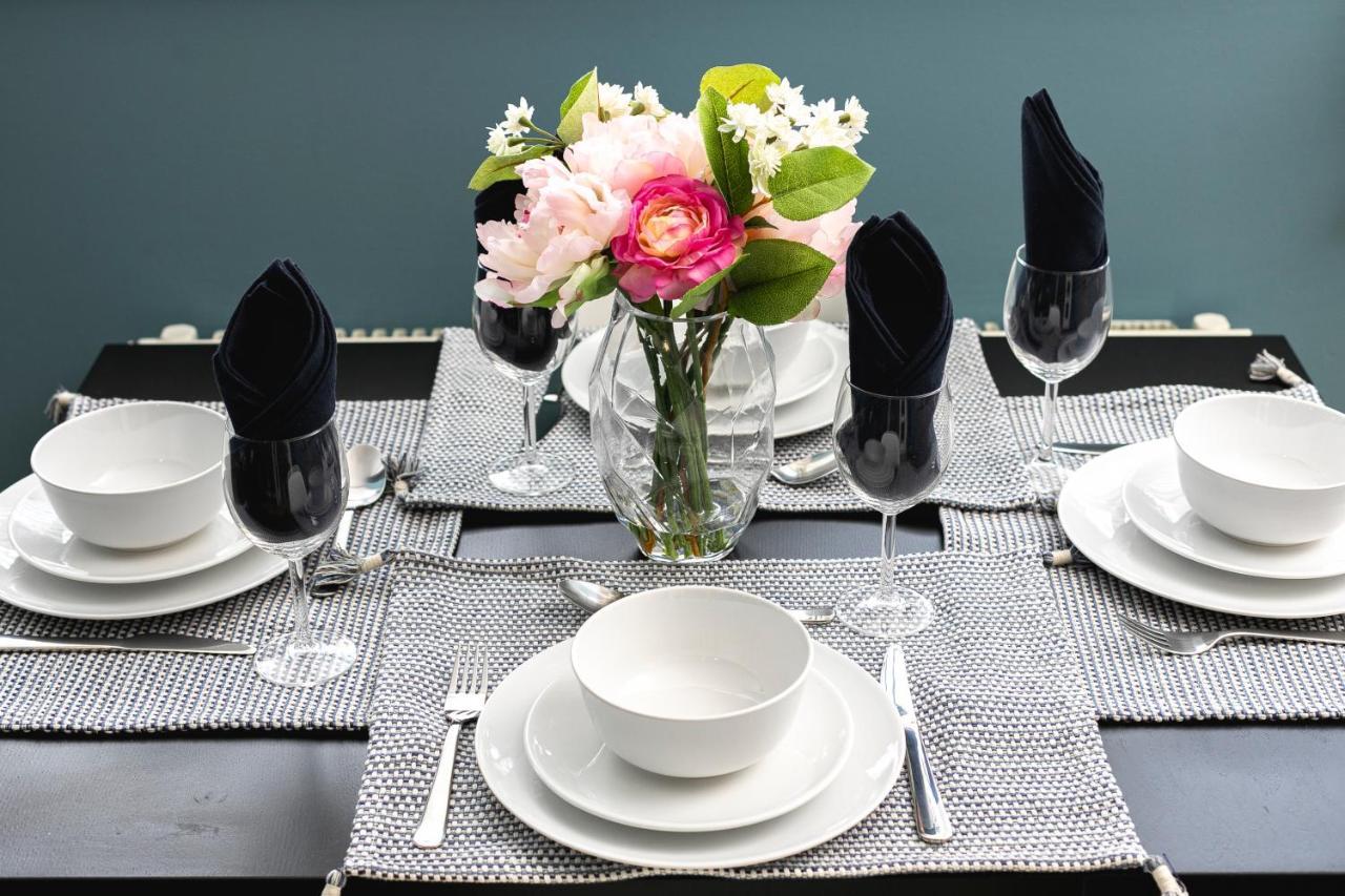 Lovely Brighton Apartments Moments Away From Royal Pavilion Экстерьер фото